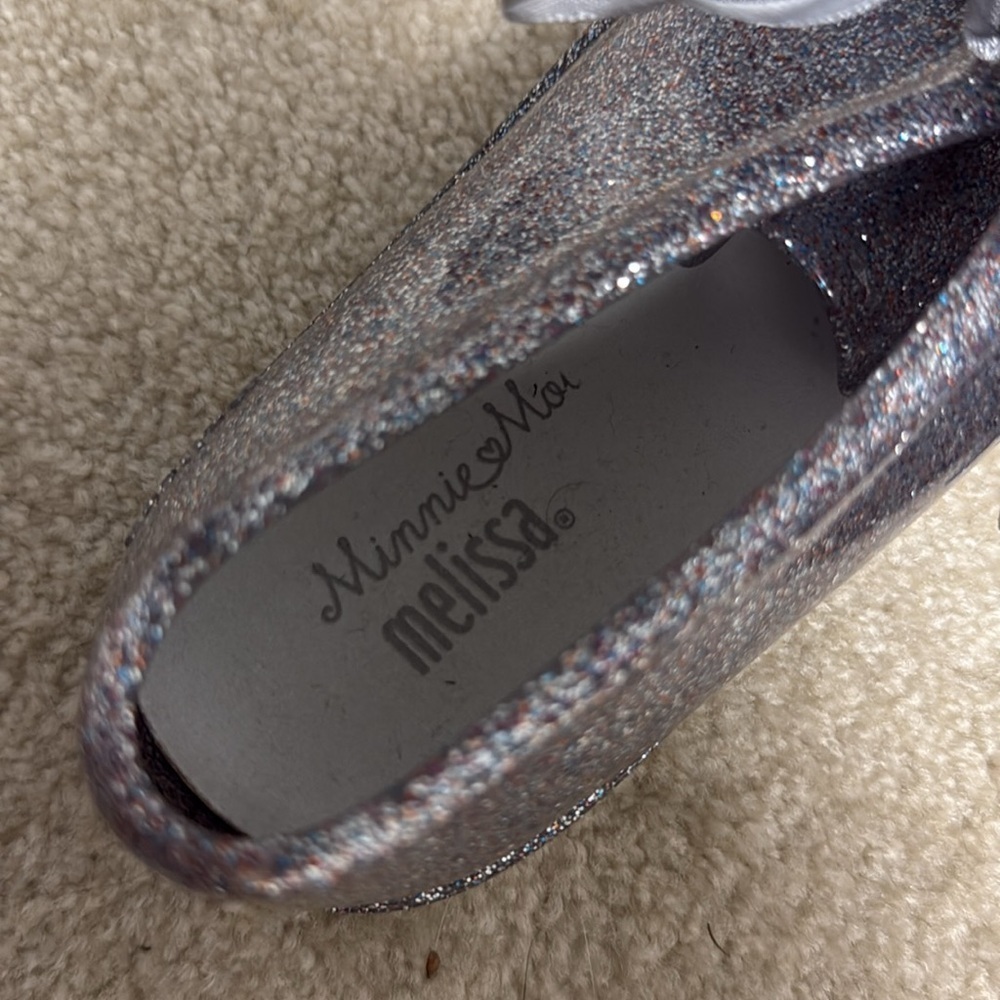 Women’s 7 DISNEY X MELISSA Silver Sparkle Lace Up Sparkle Sneakers Walking Shoes - Picture 6 of 7